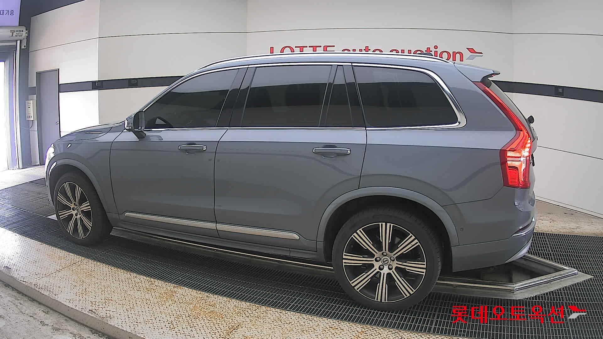2022 - volvo xc90