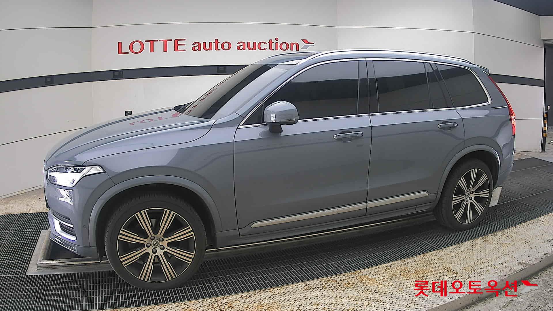 2022 - volvo xc90