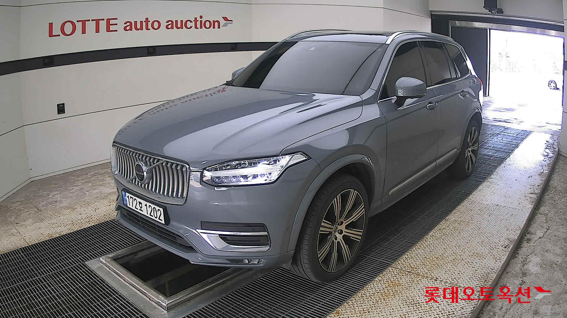 2022 - volvo xc90