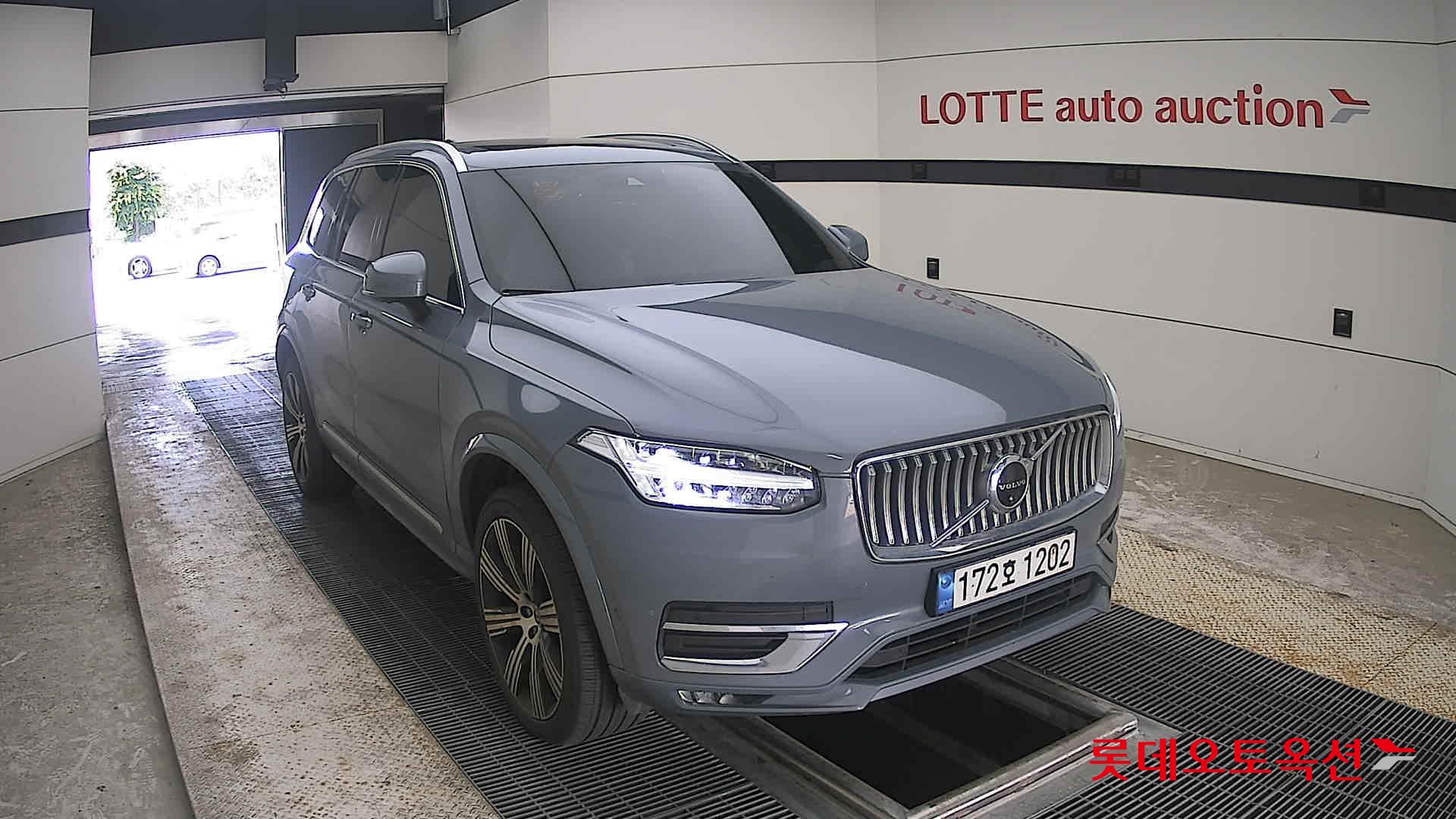 2022 - volvo xc90