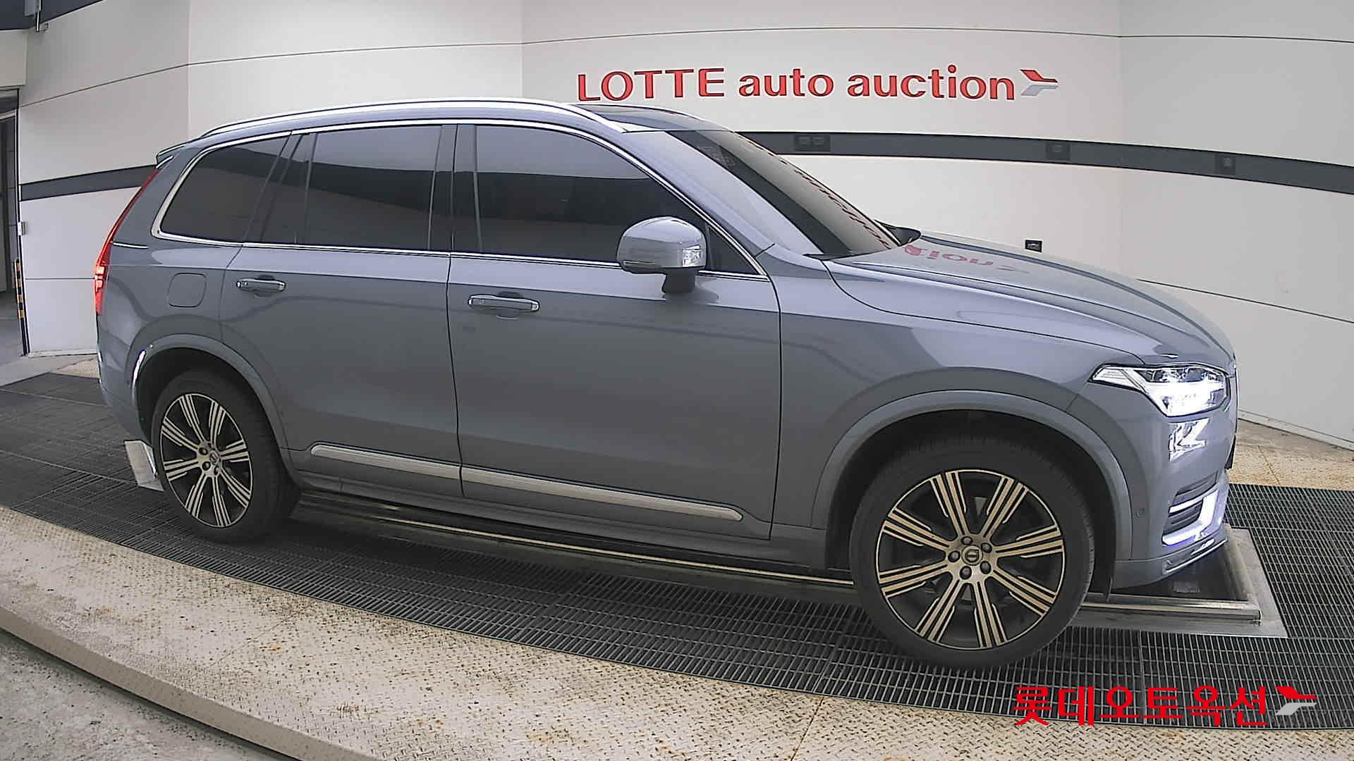 2022 - volvo xc90