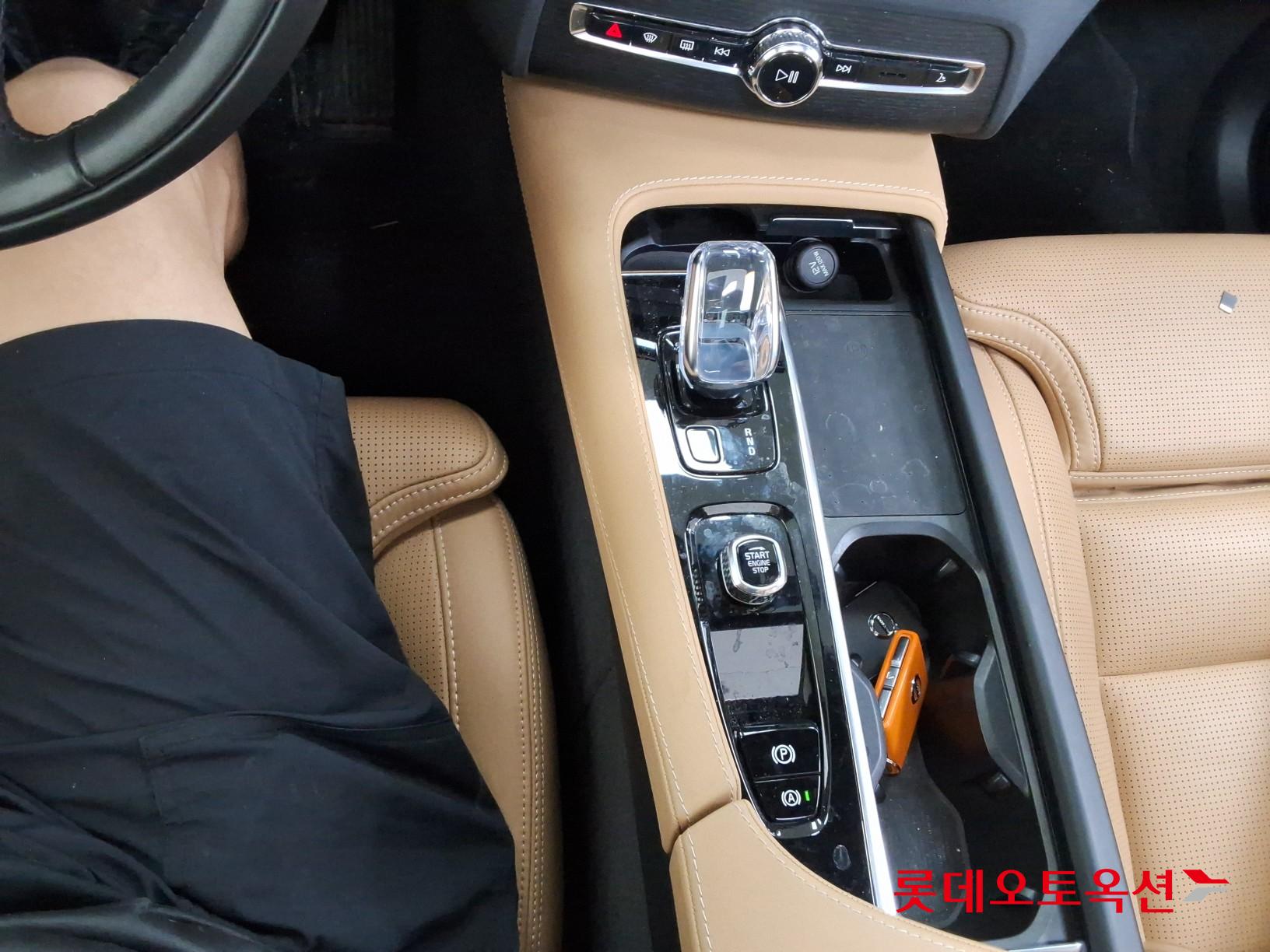 2022 - volvo xc90