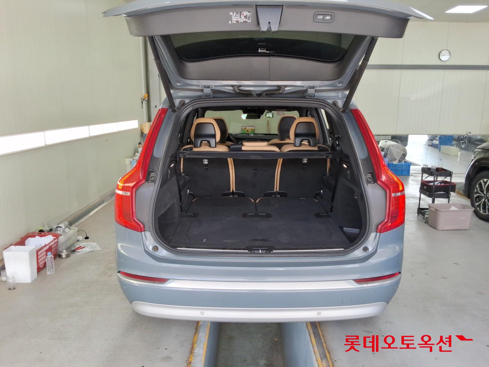 2022 - volvo xc90