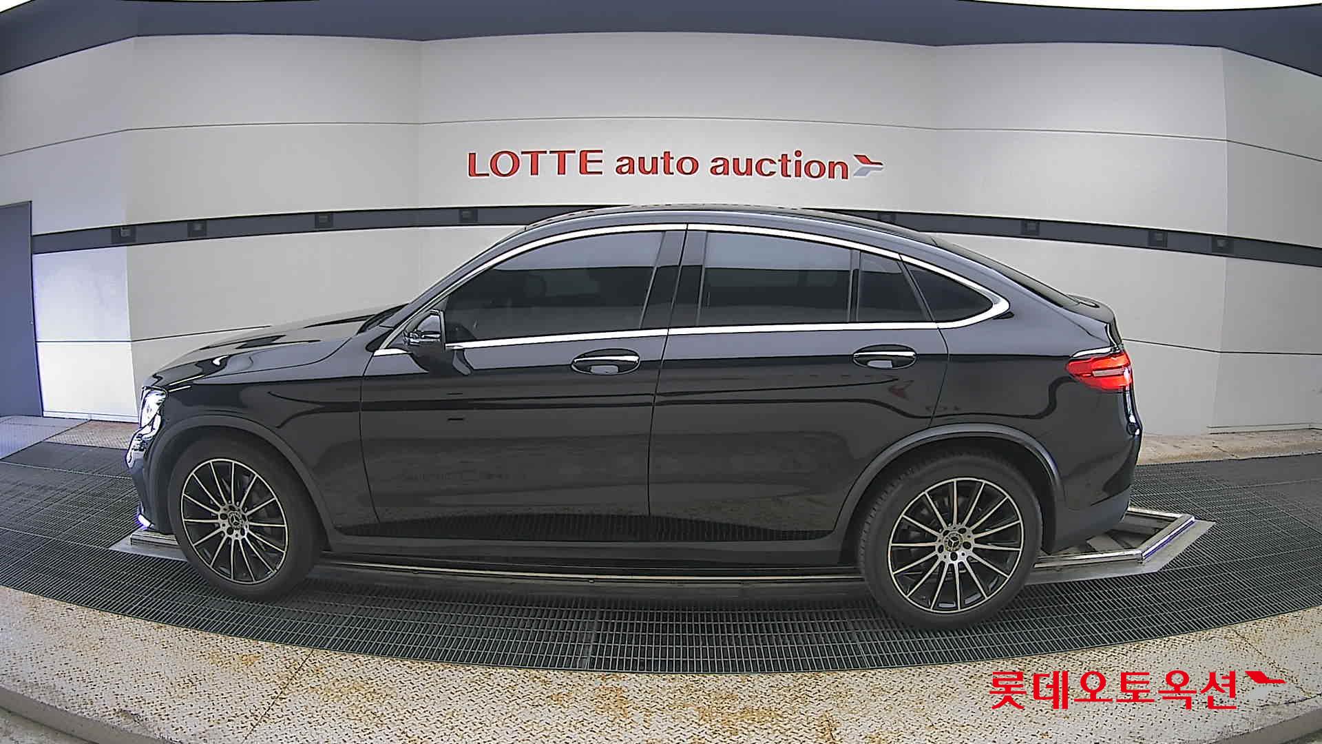 2019 - mercedes-benz glc300