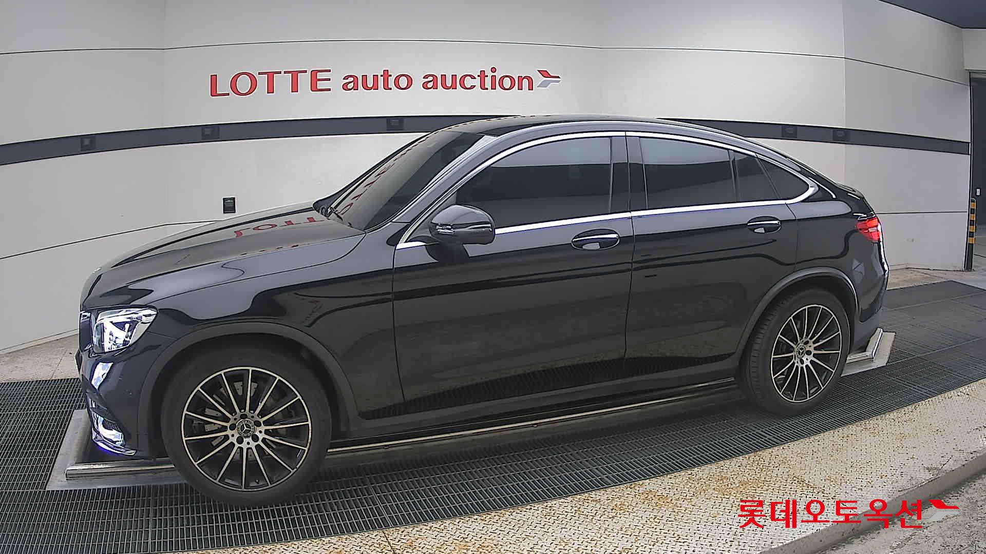 2019 - mercedes-benz glc300