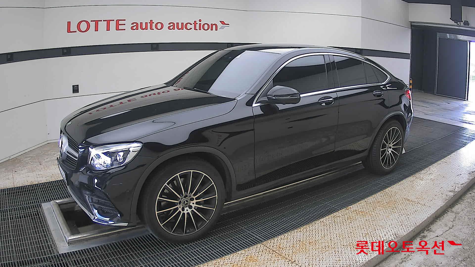 2019 - mercedes-benz glc300