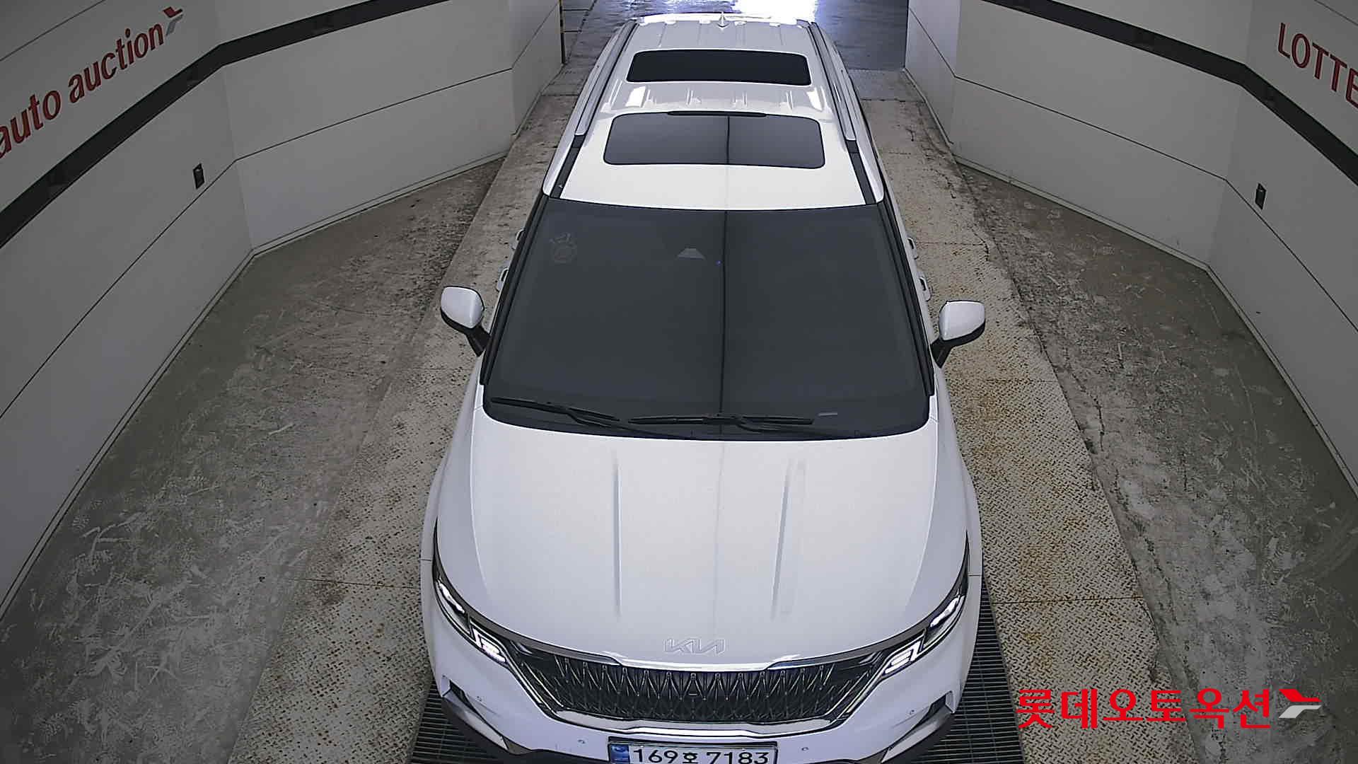 2023 - kia carnival