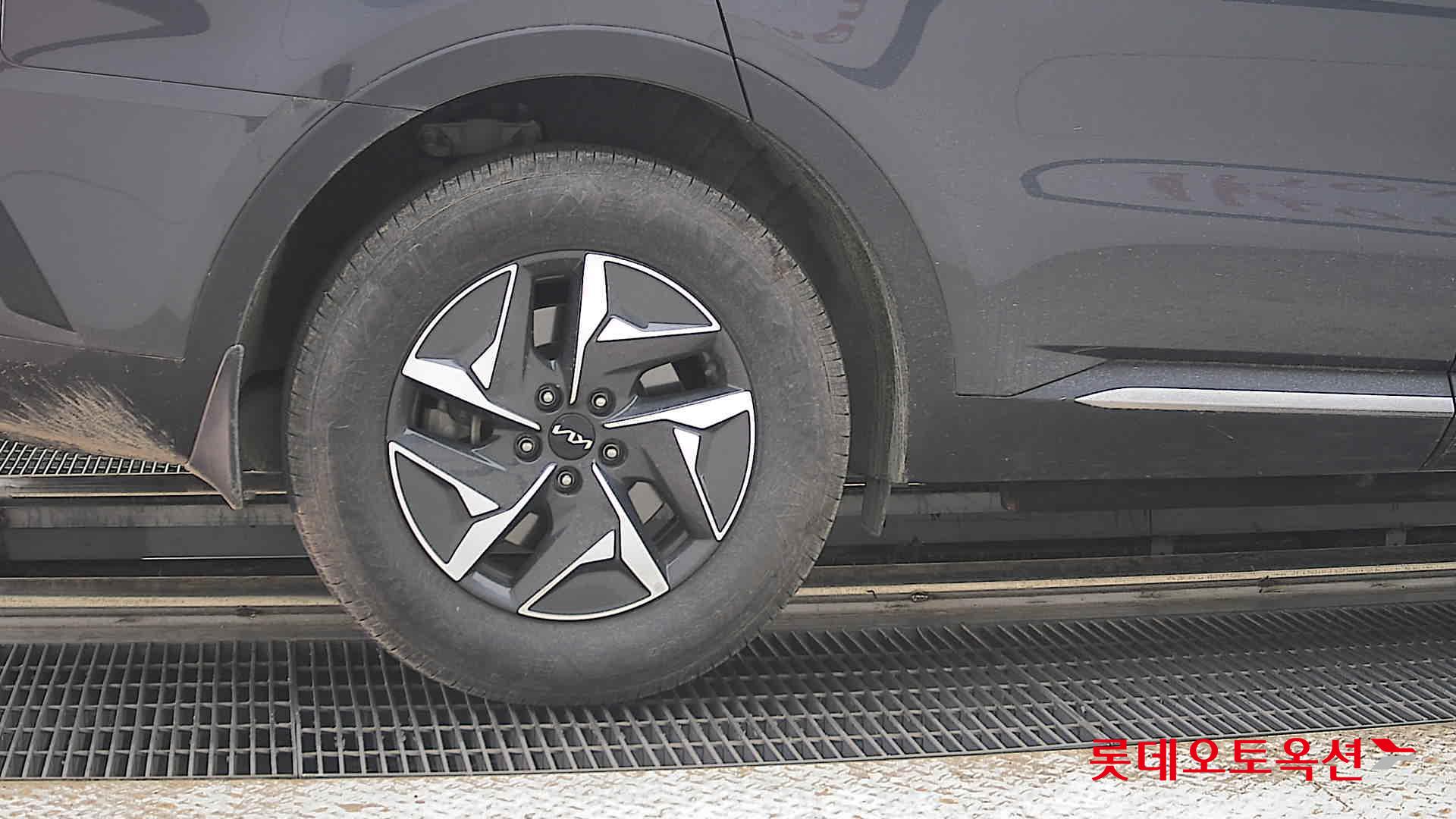 2023 - kia sorento