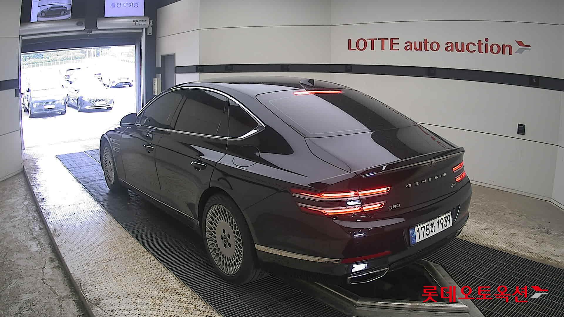2023 - genesis g80