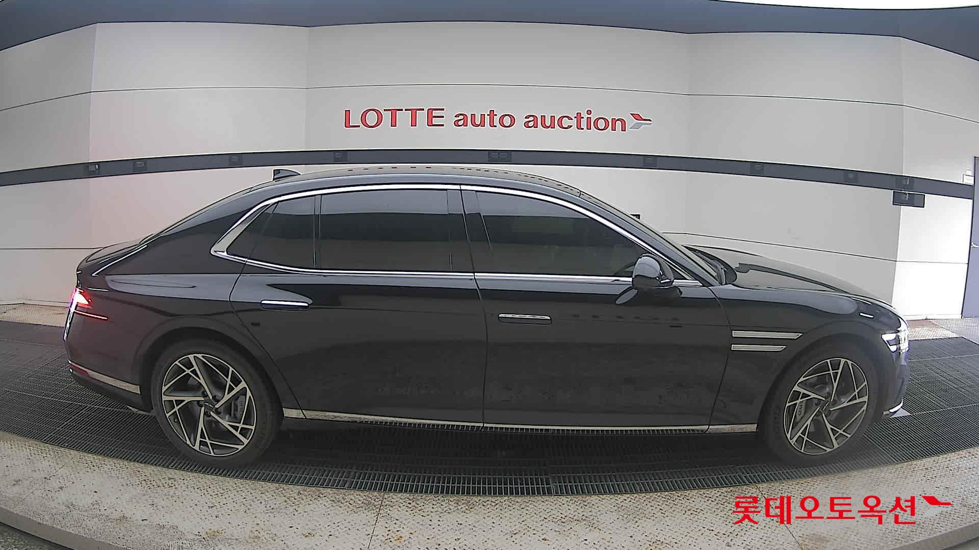 2023 - genesis g90