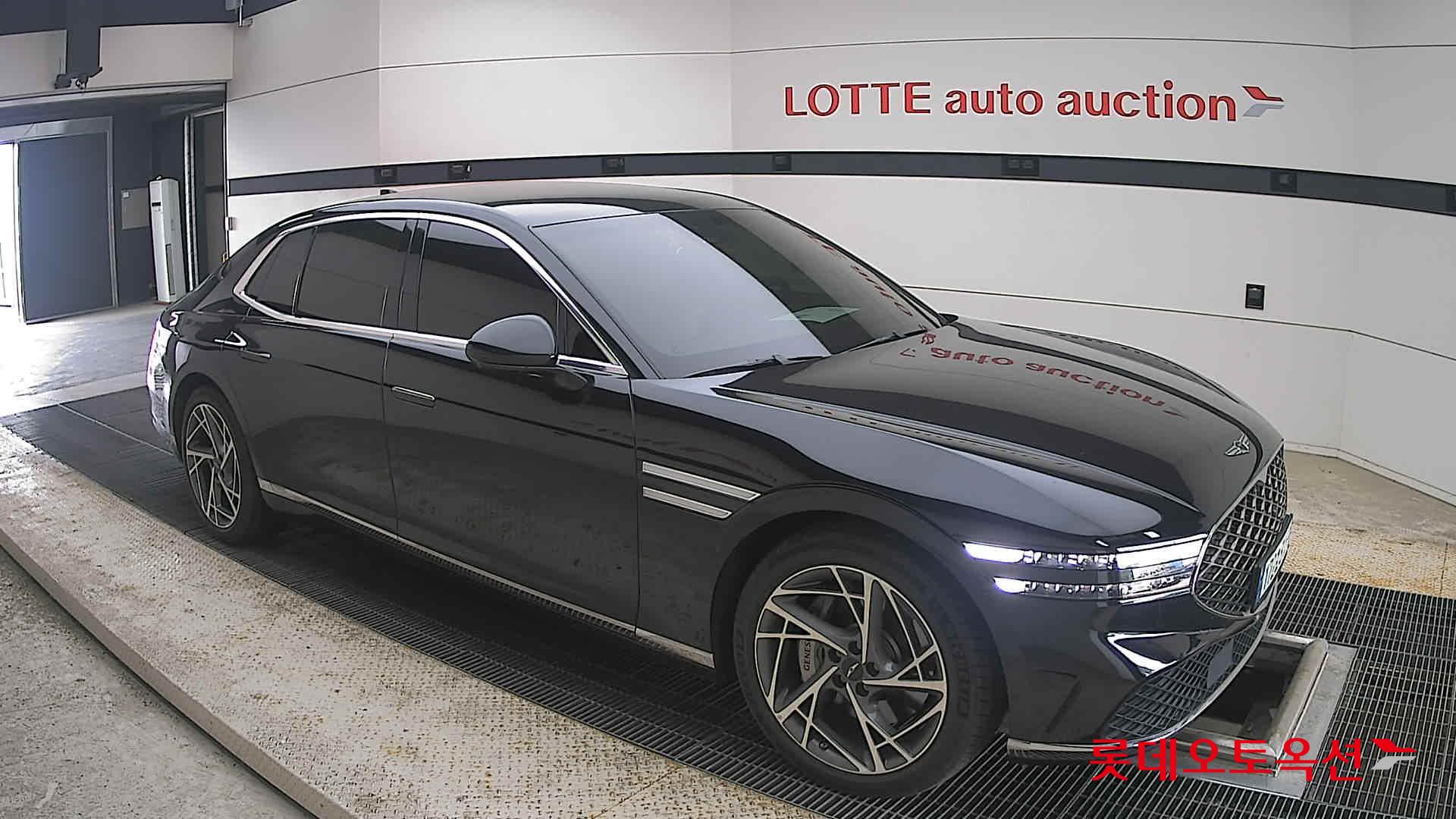 2023 - genesis g90