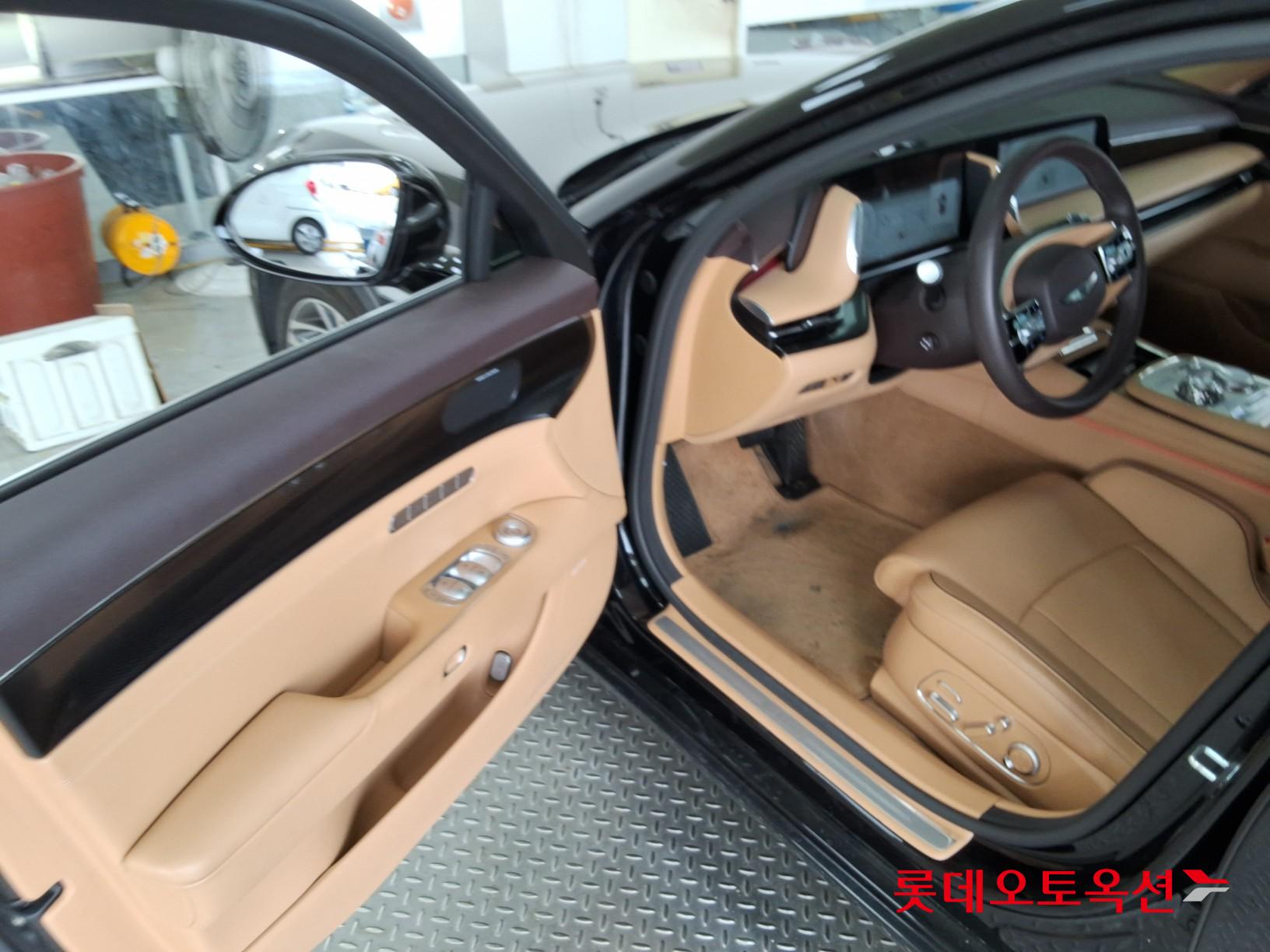 2023 - genesis g90