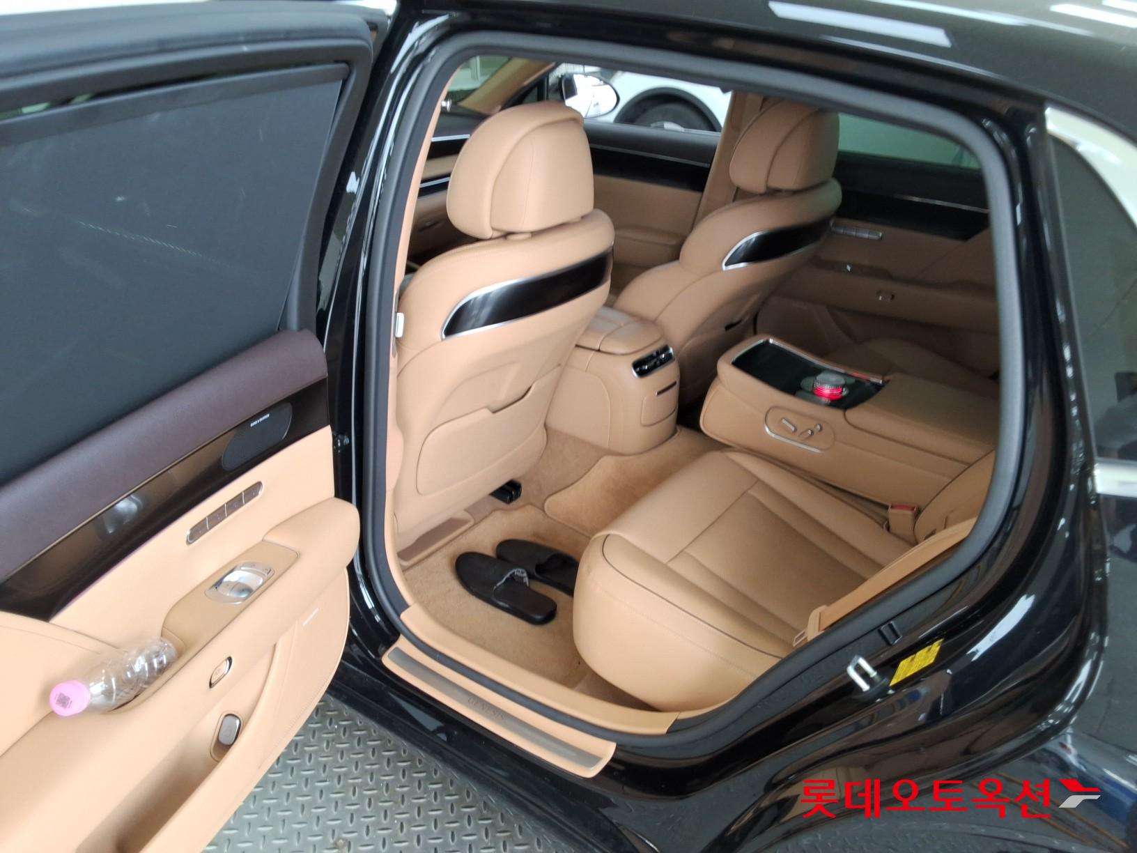 2023 - genesis g90