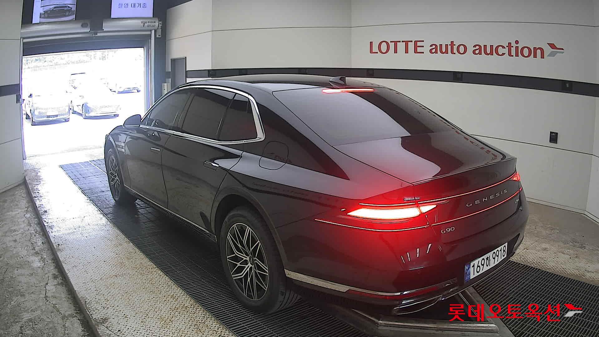 2022 - genesis g90
