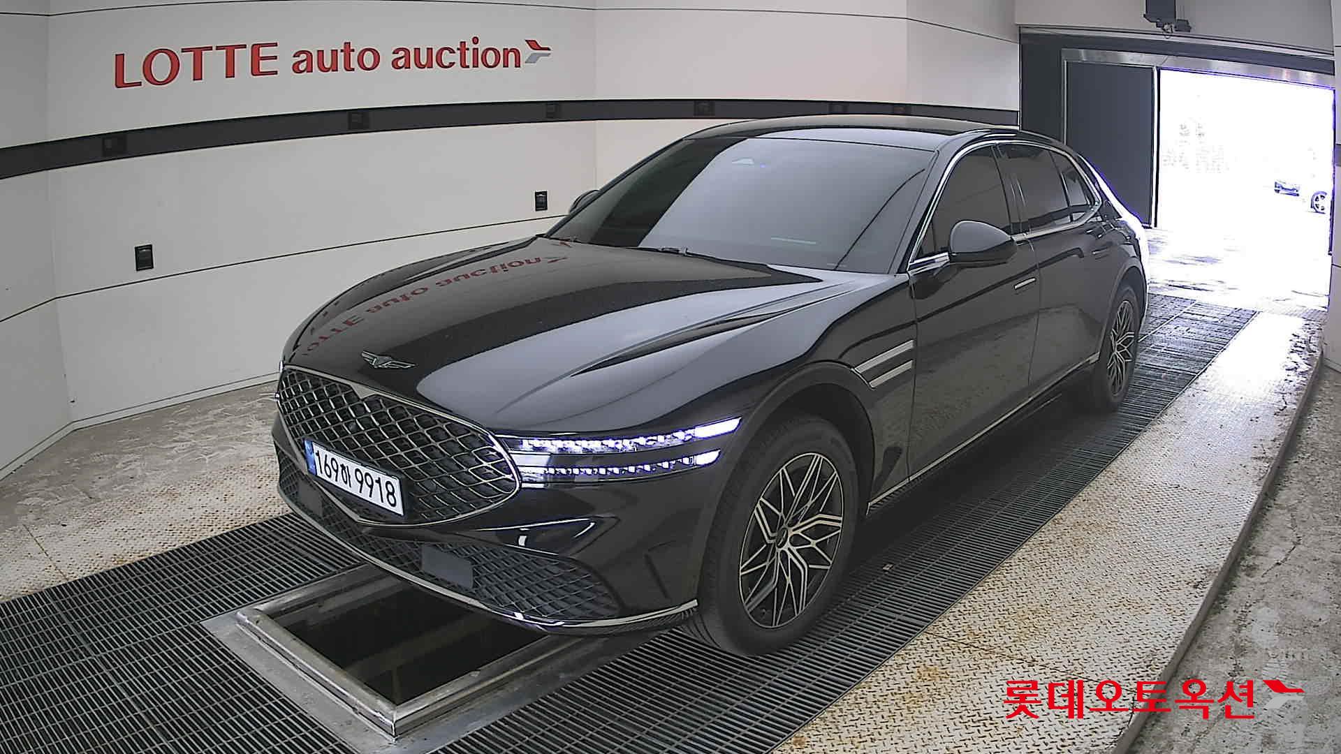 2022 - genesis g90