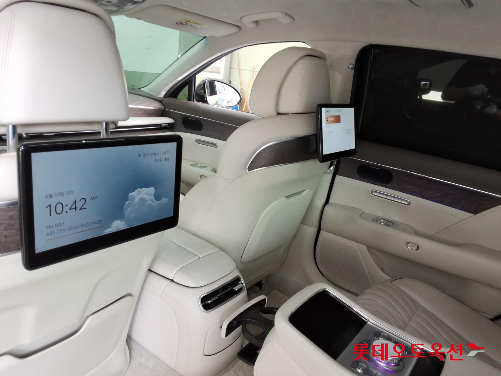 2022 - genesis g90