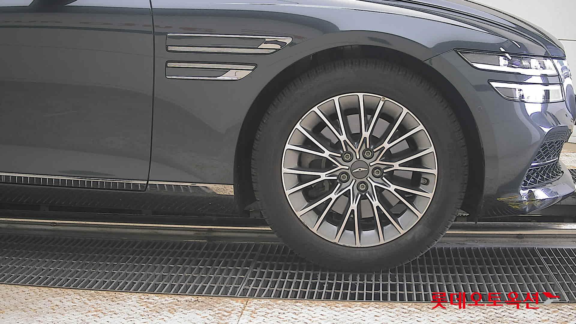 2024 - genesis g80