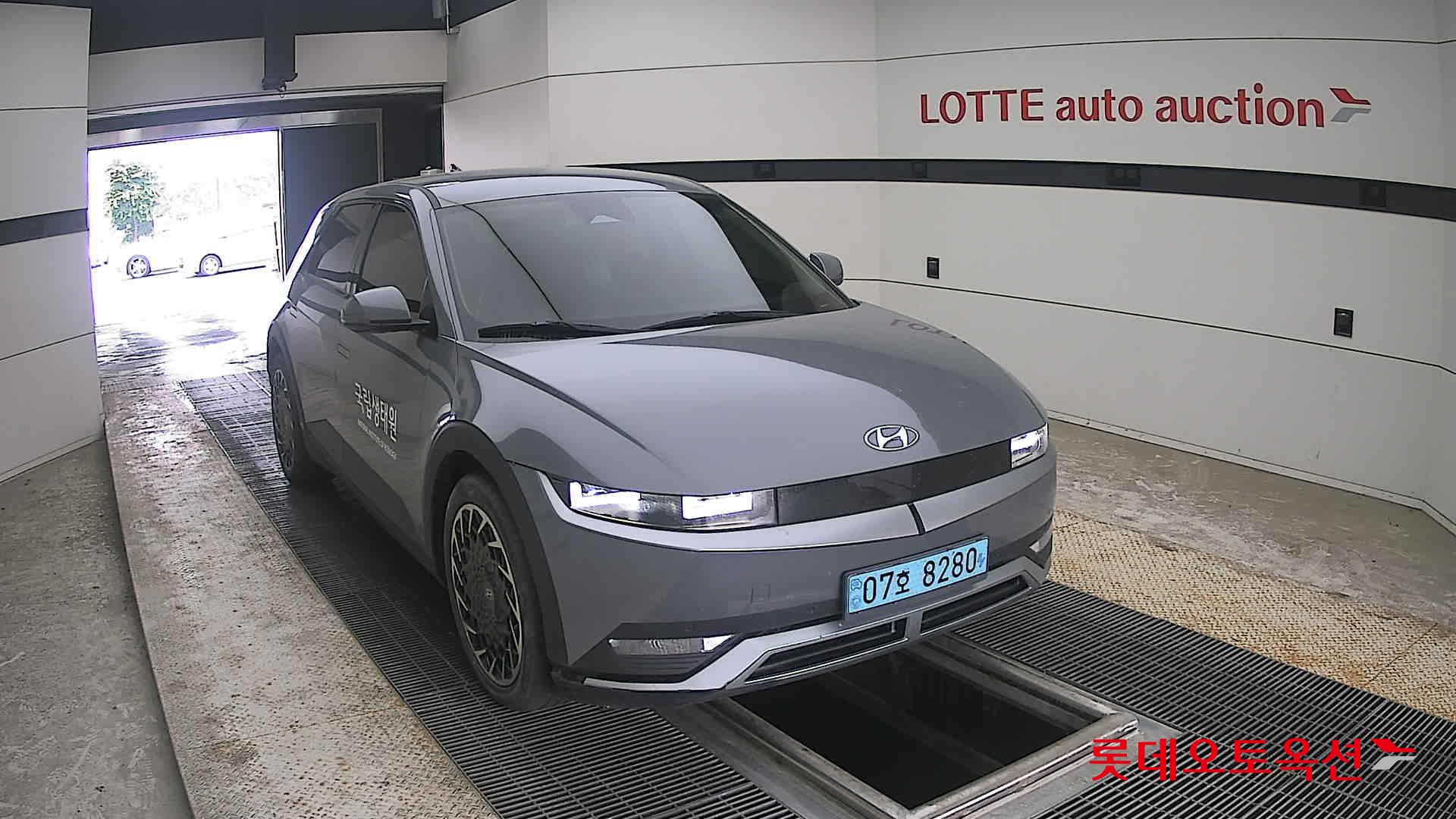 2023 - hyundai ioniq