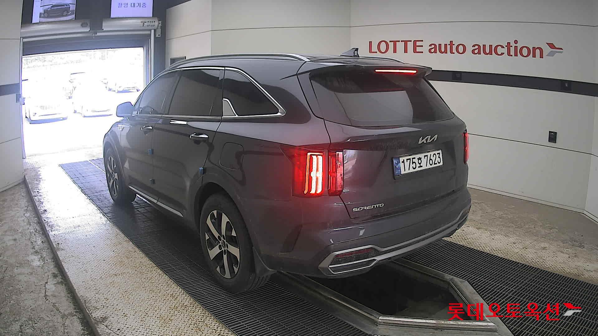 2023 - kia sorento