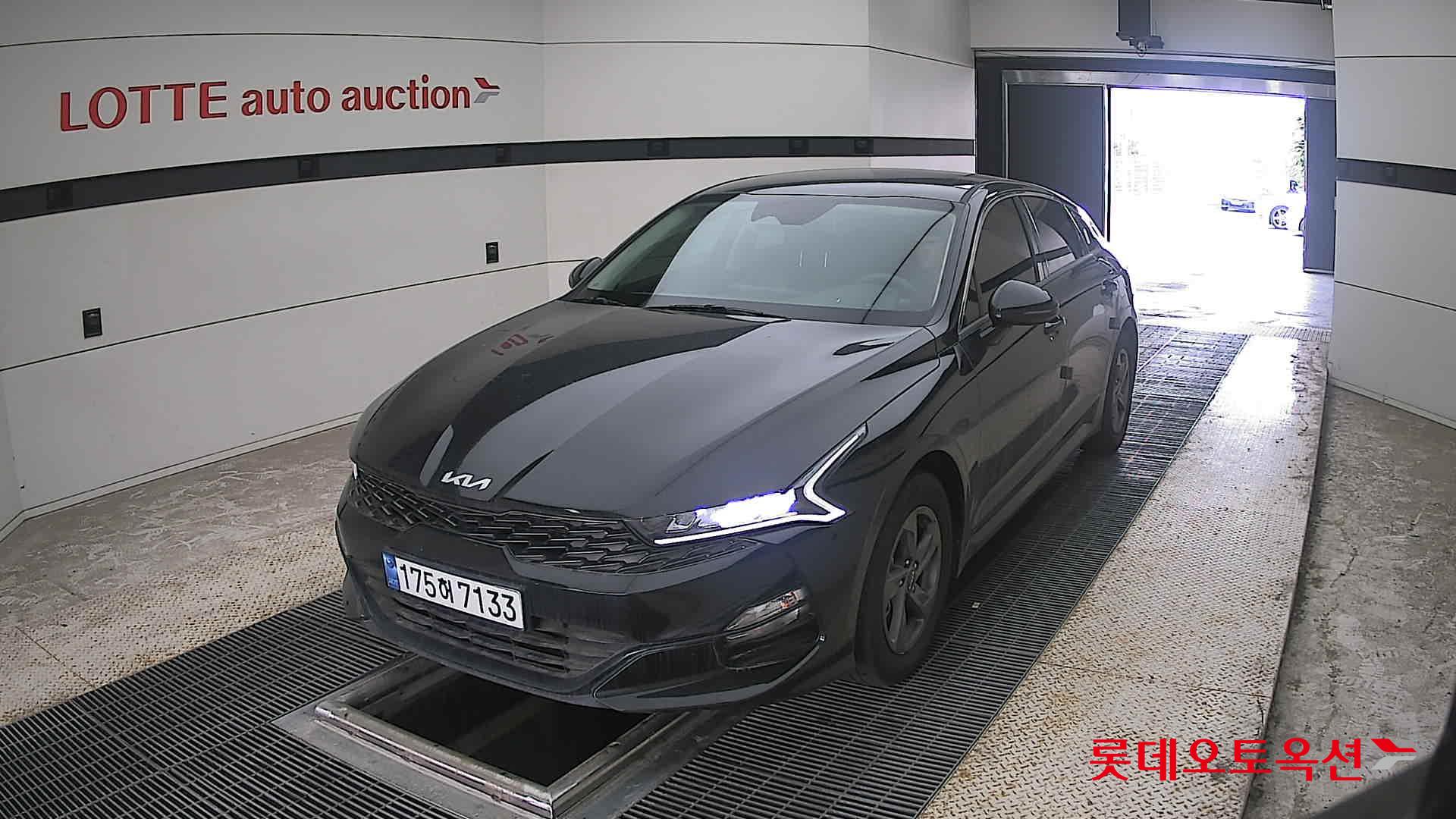 2023 - kia k5