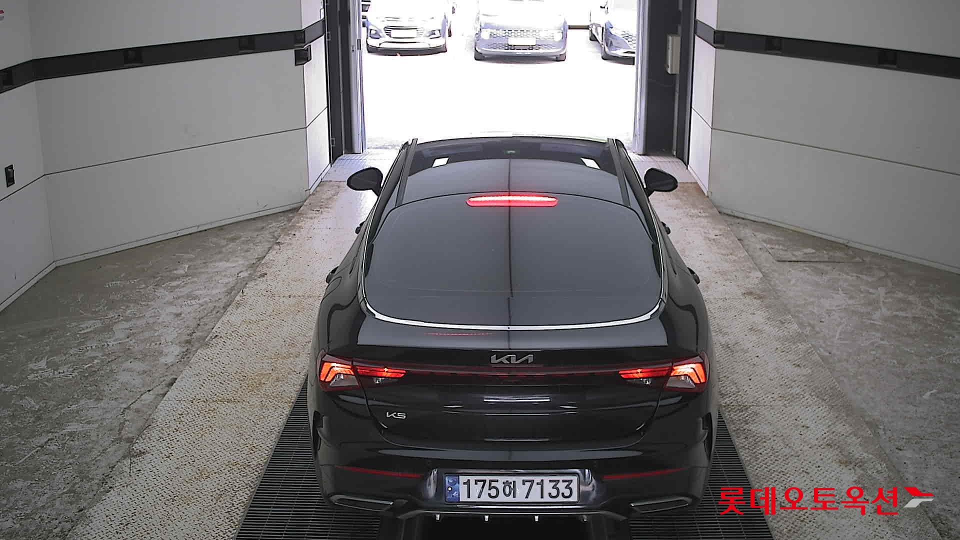 2023 - kia k5