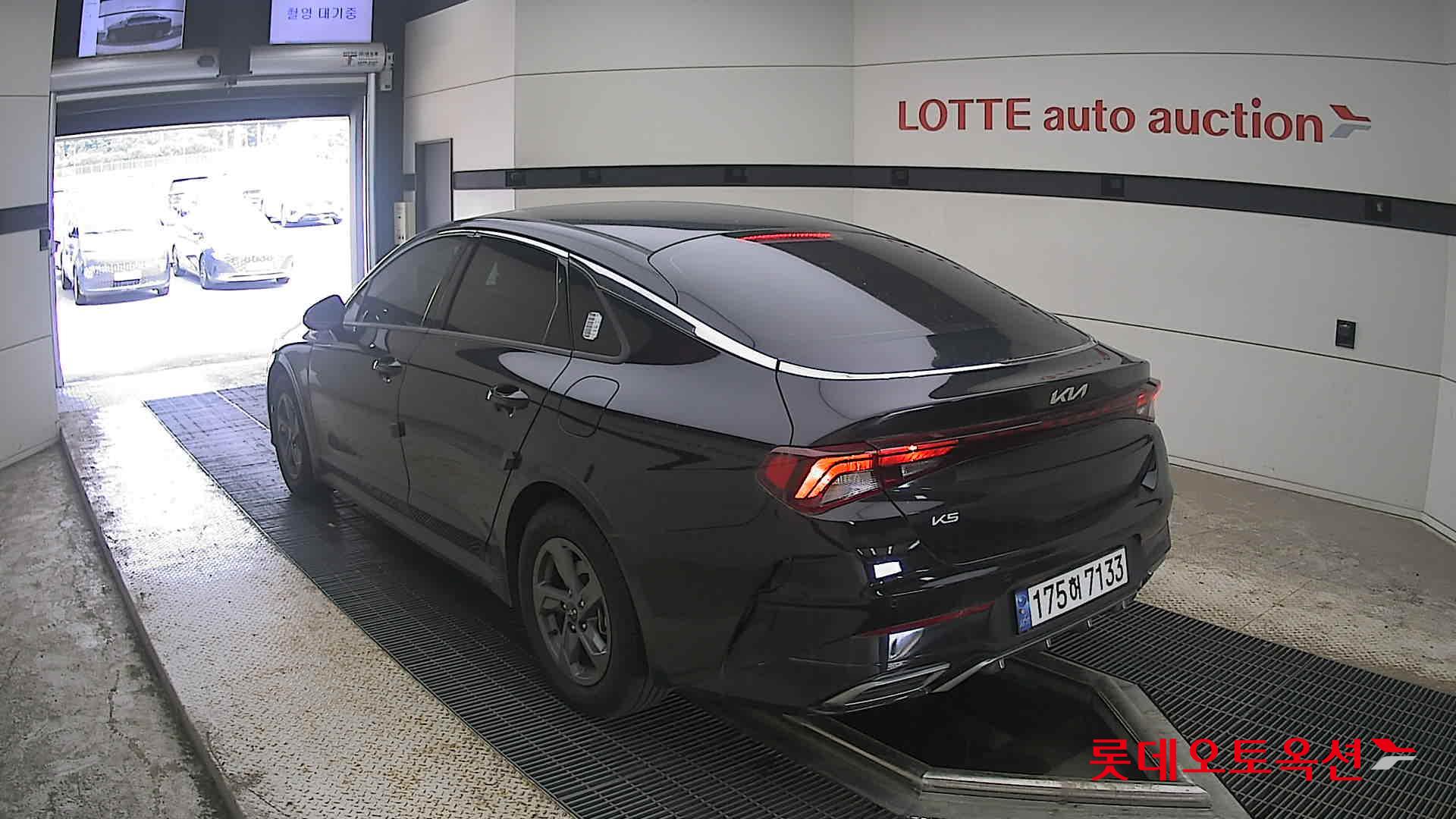2023 - kia k5