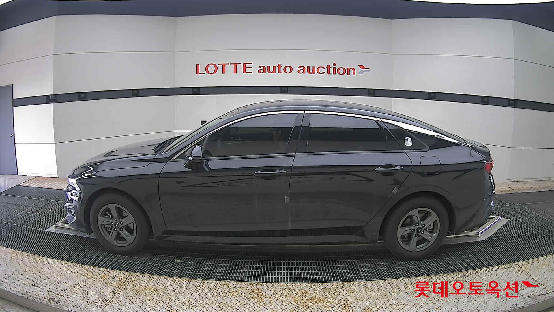 2023 - kia k5