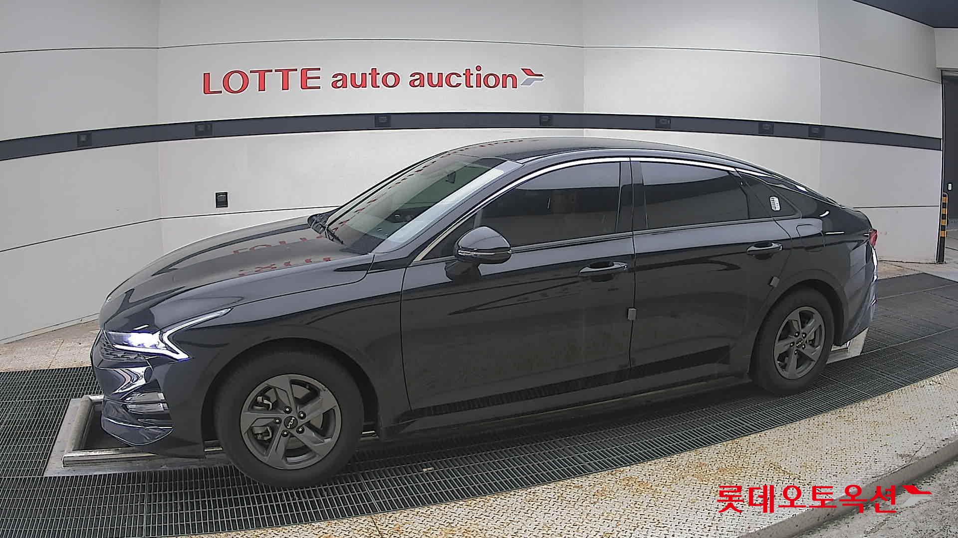 2023 - kia k5