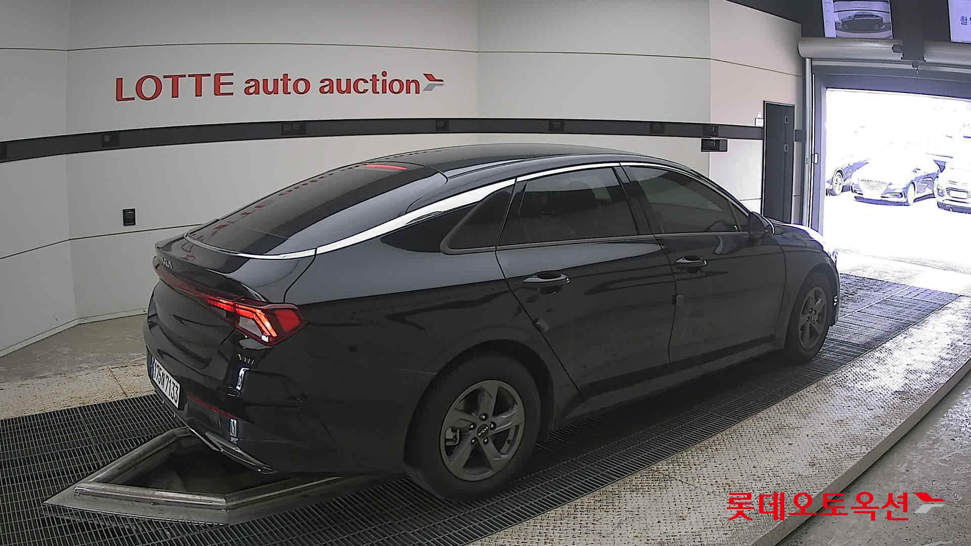 2023 - kia k5