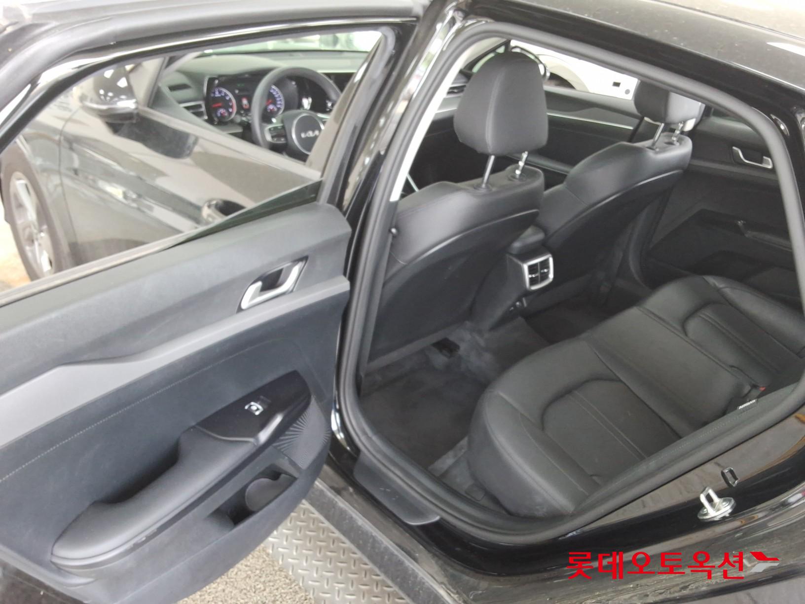 2023 - kia k5