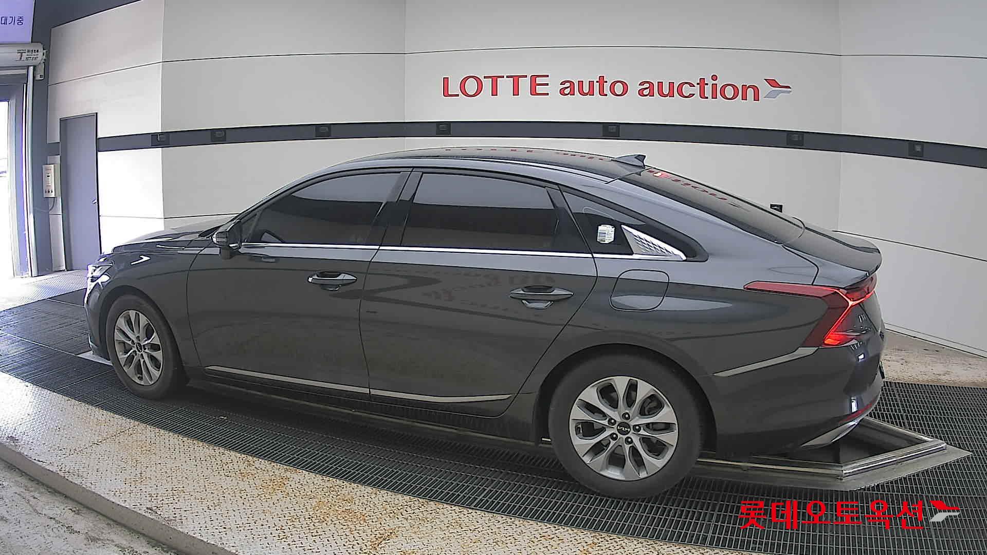 2023 - kia k8