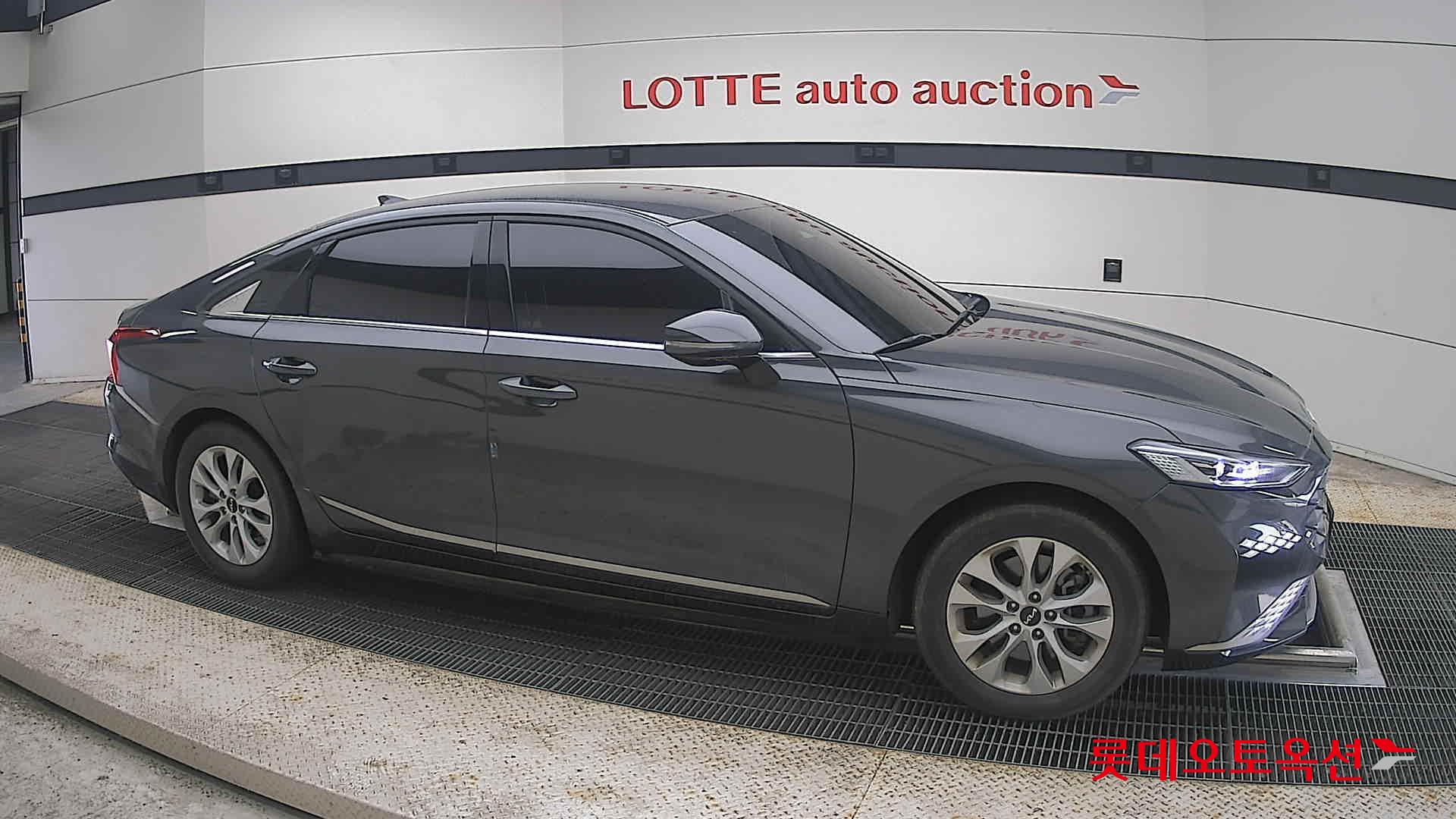 2023 - kia k8