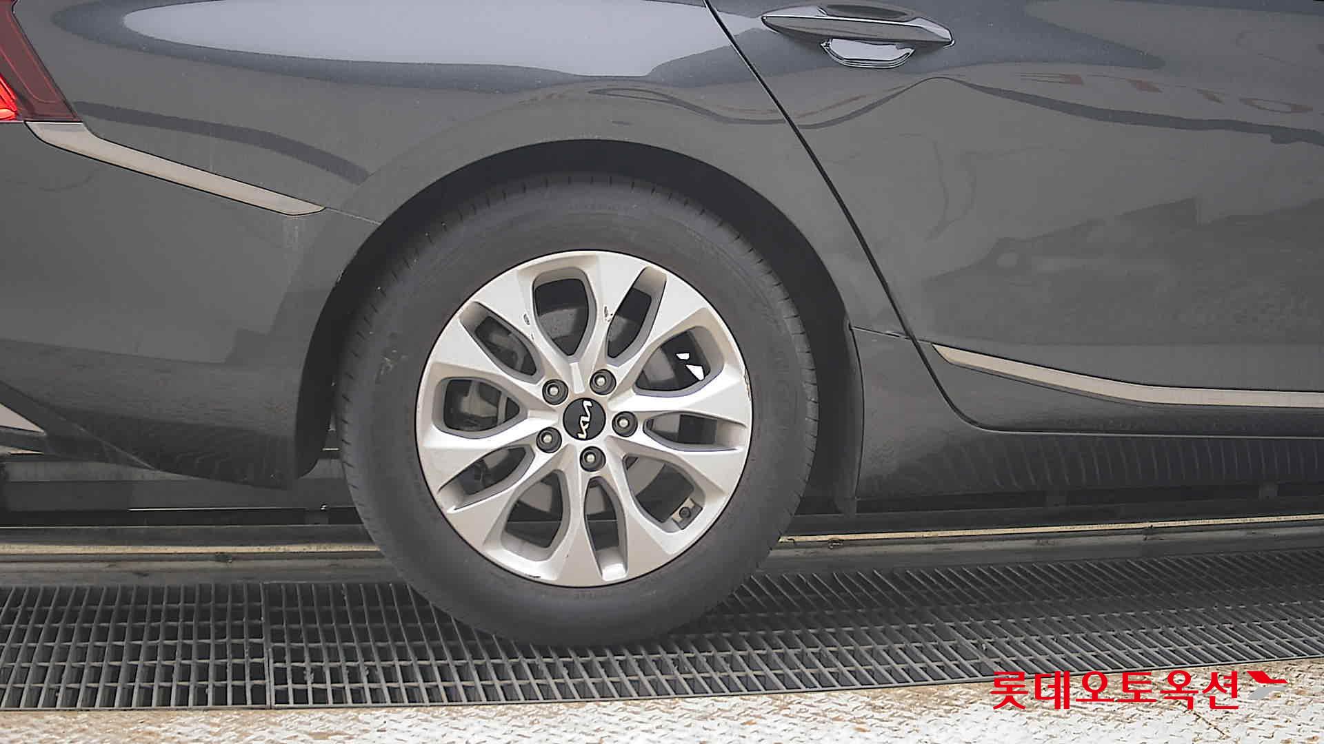 2023 - kia k8