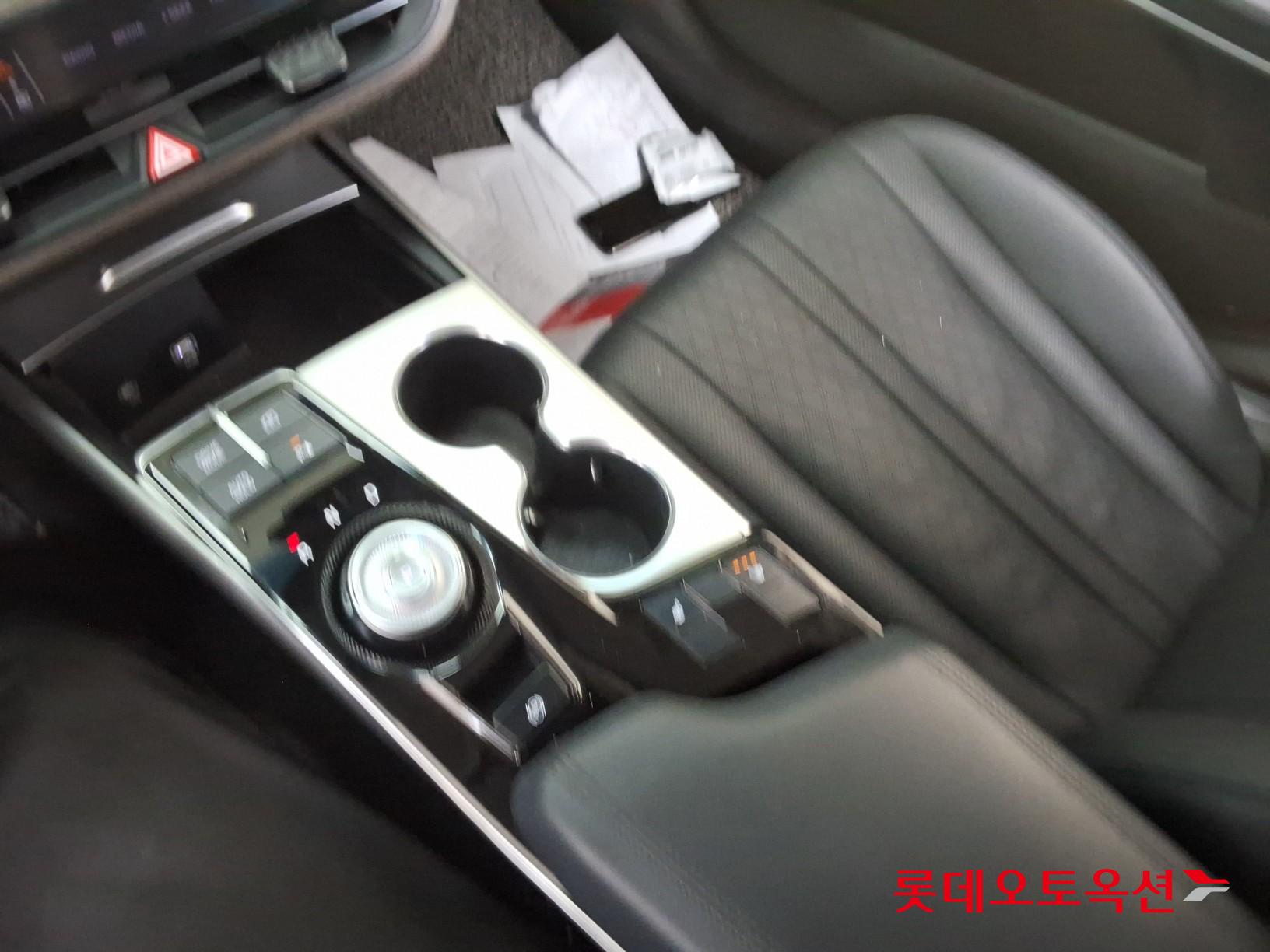 2023 - kia k8