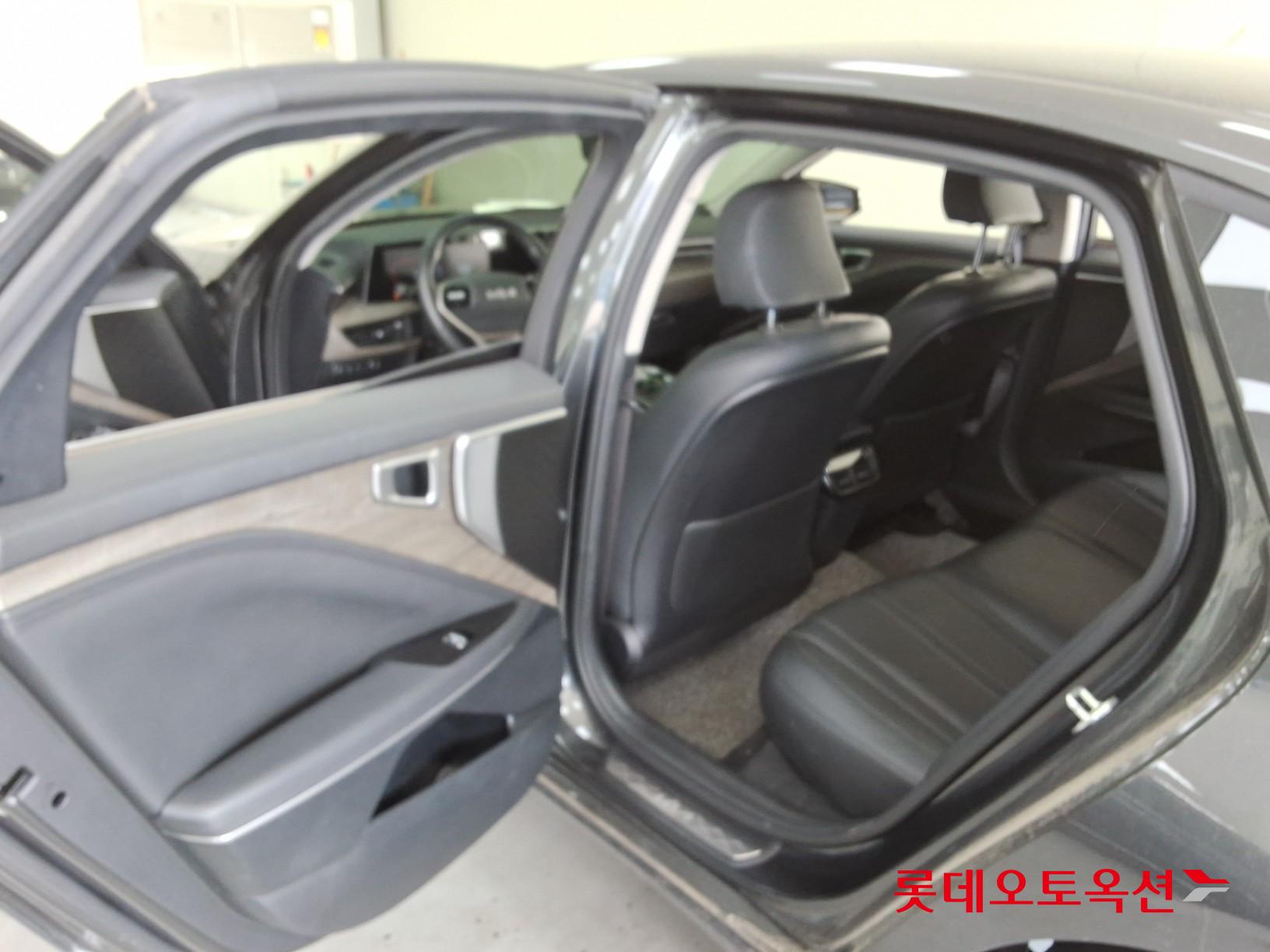 2023 - kia k8