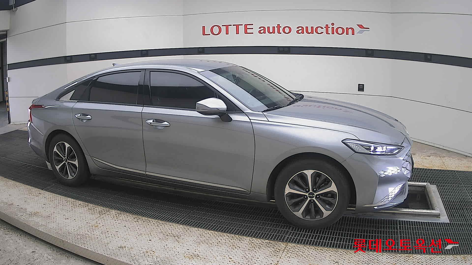 2024 - kia k8