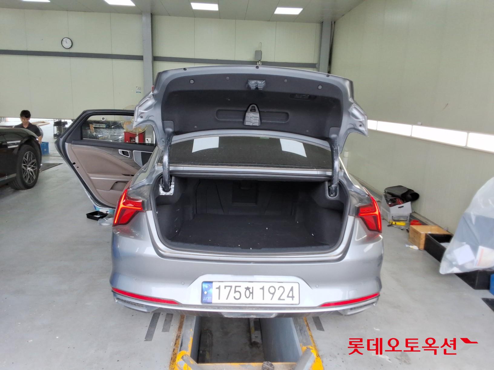 2024 - kia k8