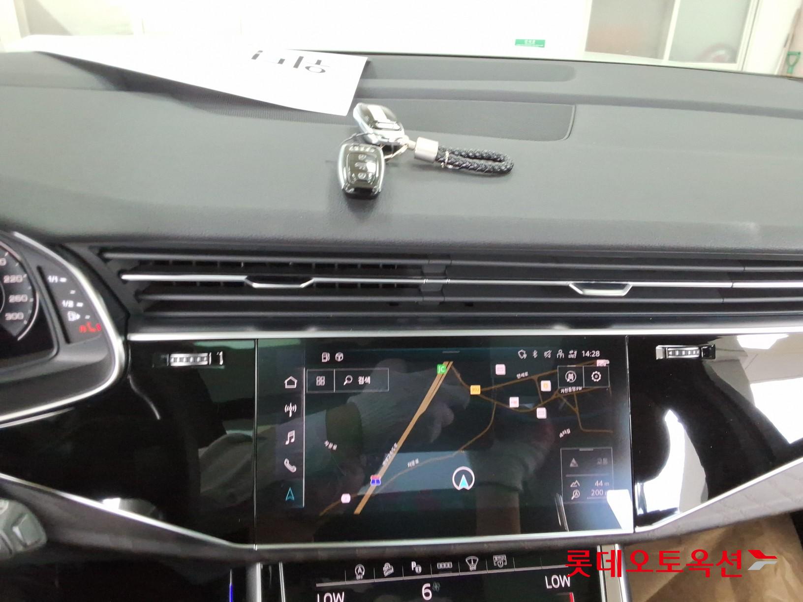 2021 - audi q7