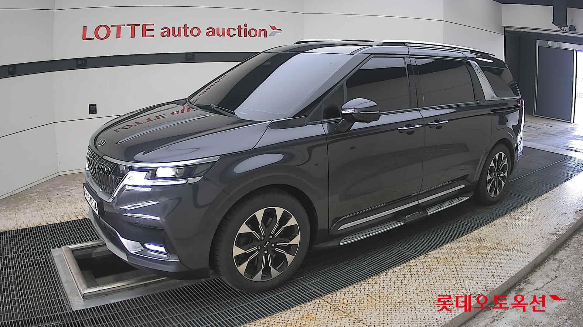 2021 - kia carnival