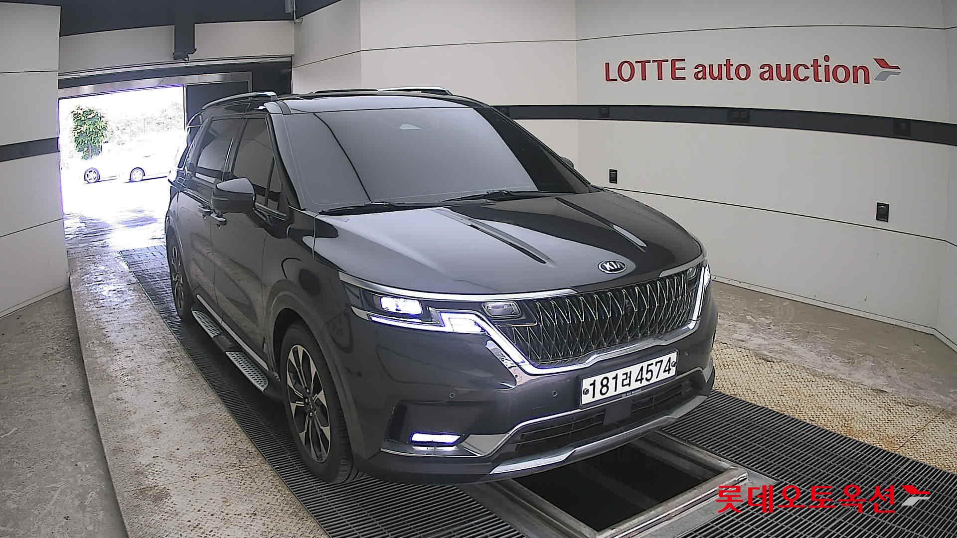 2021 - kia carnival