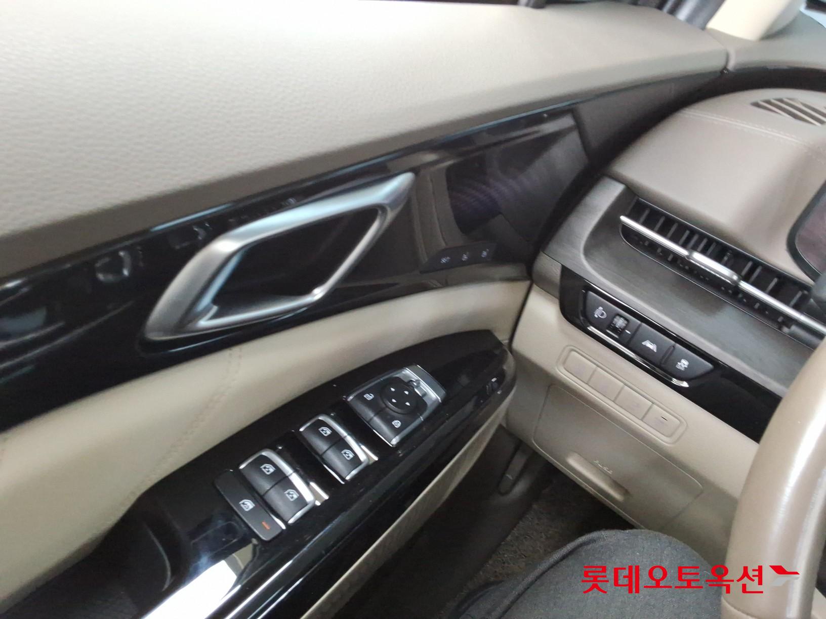 2021 - kia carnival