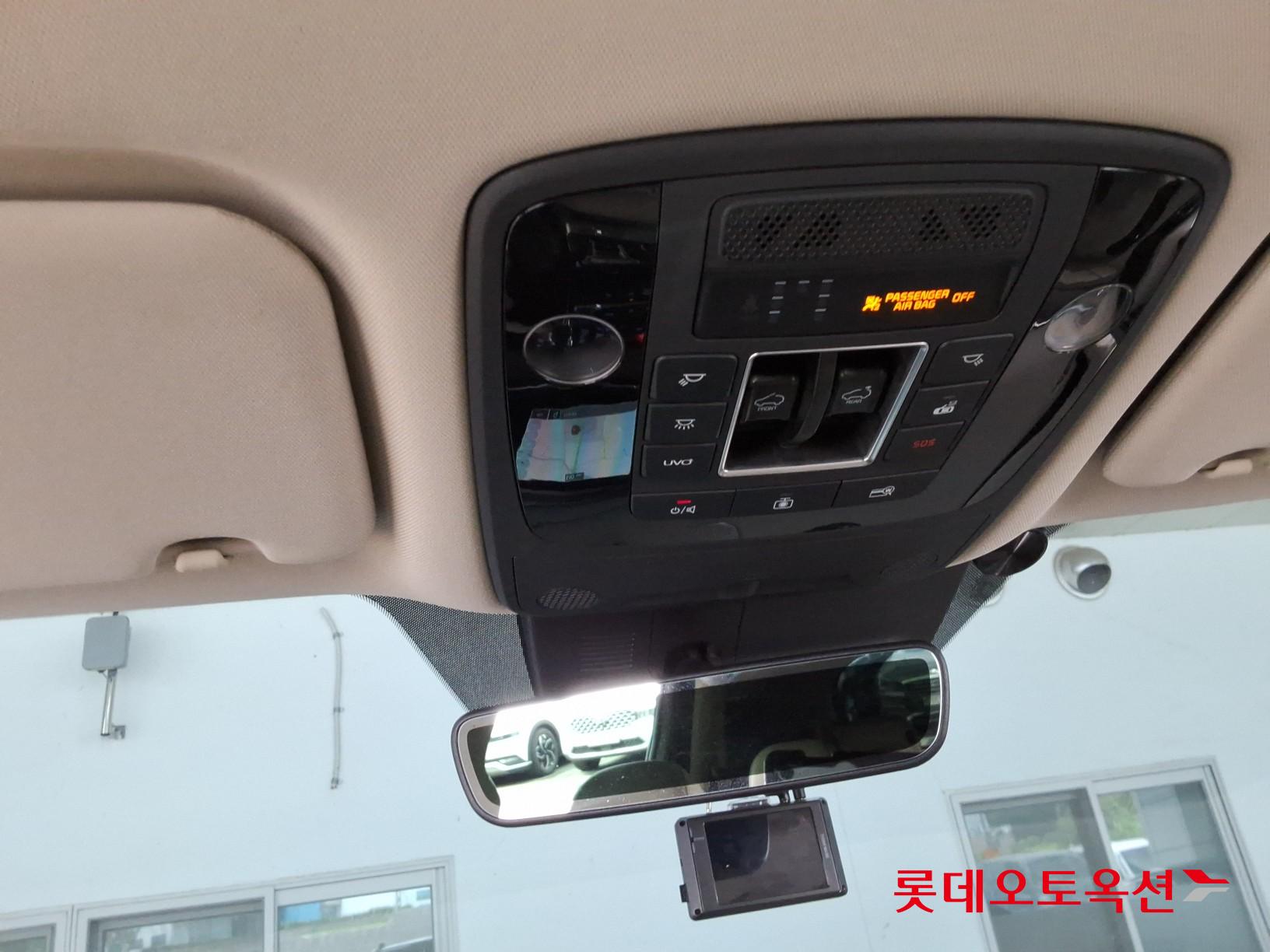2021 - kia carnival