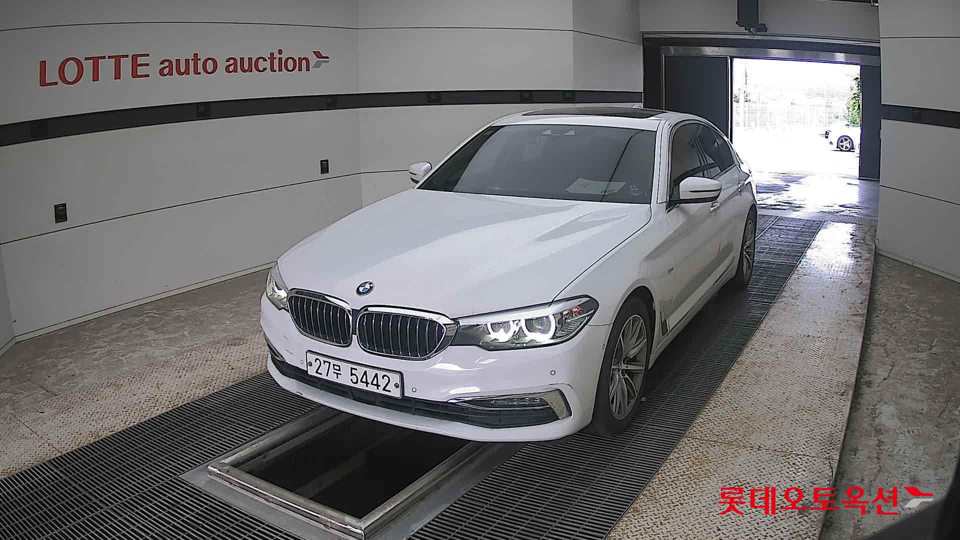 2018 - bmw 520i