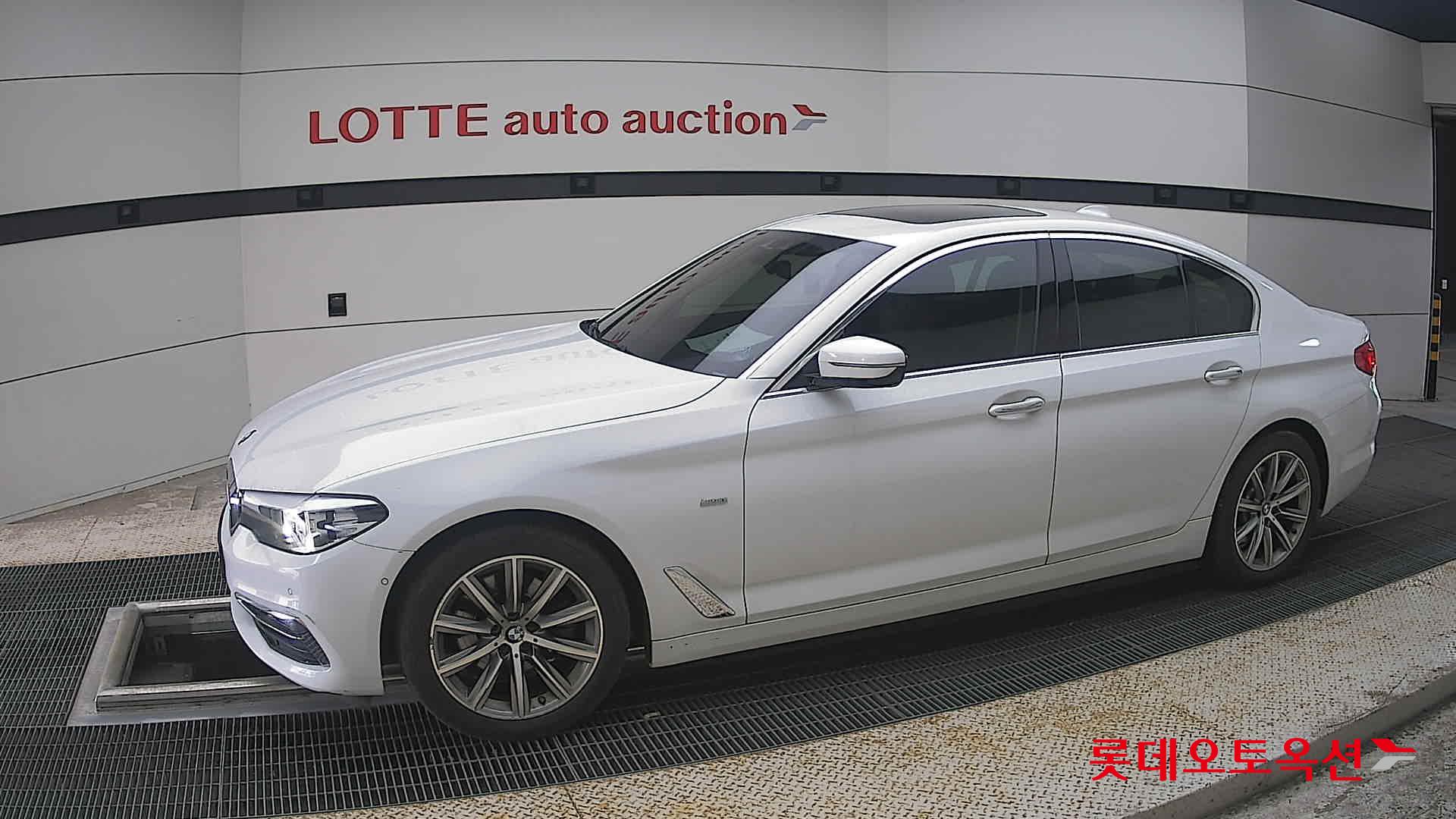 2018 - bmw 520i