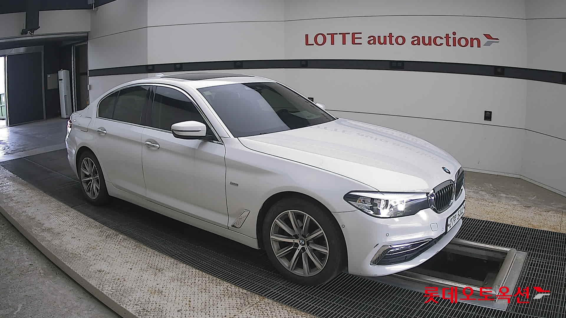 2018 - bmw 520i