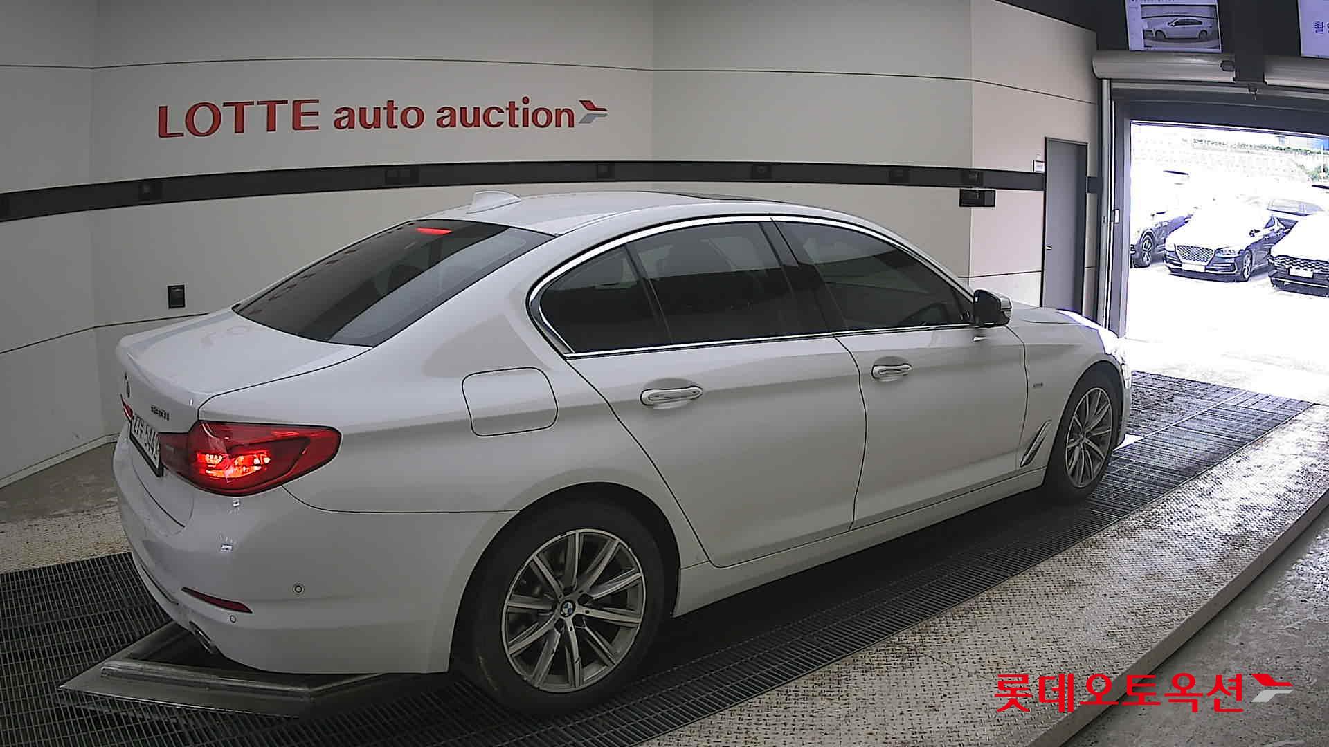 2018 - bmw 520i