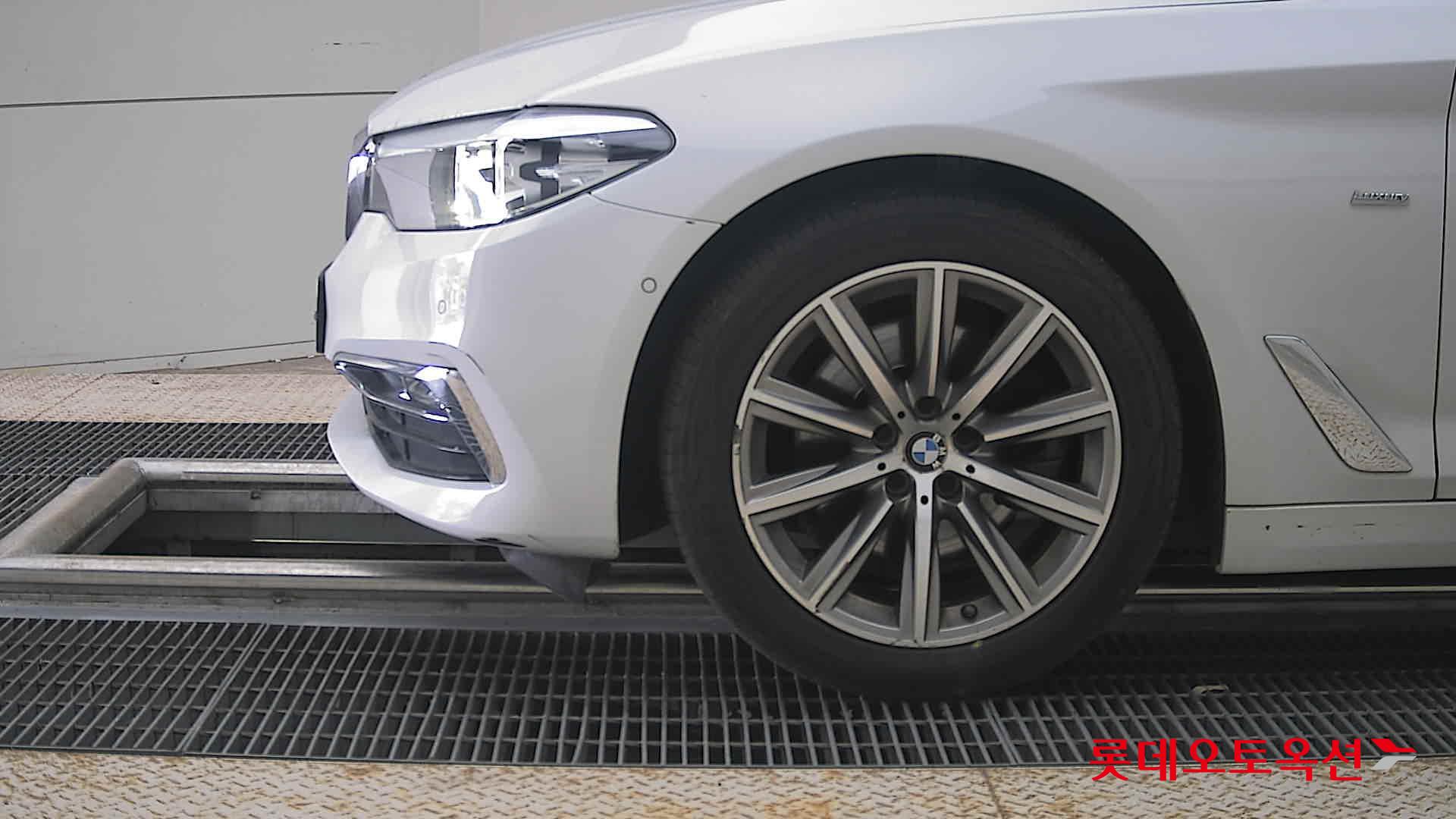 2018 - bmw 520i