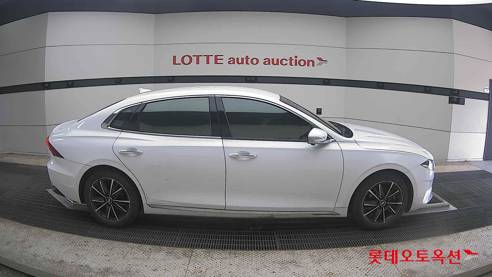 2022 - hyundai grandeur