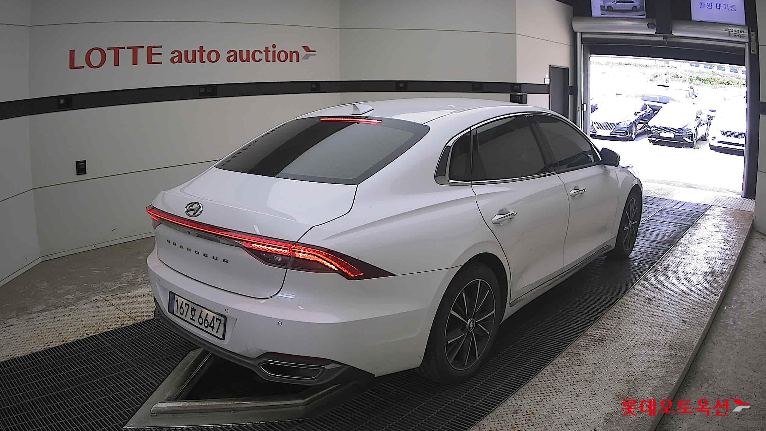 2022 - hyundai grandeur