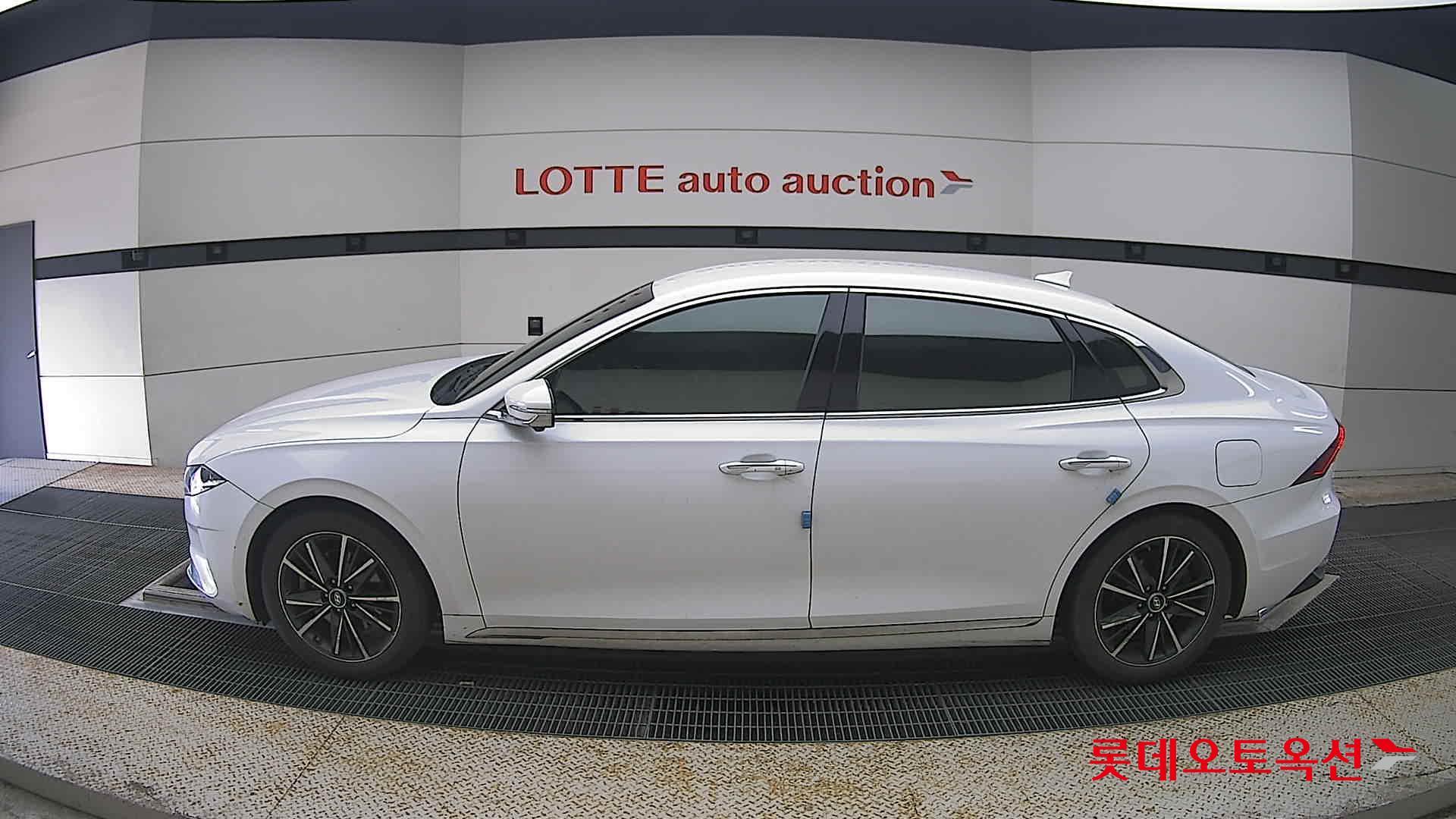 2022 - hyundai grandeur